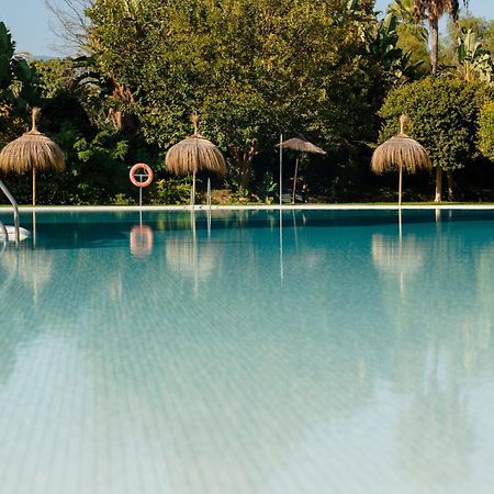 Ground Floor Holiday Apartment With Terrace And Pool In Puerto Banus, Marbellac Extérieur photo